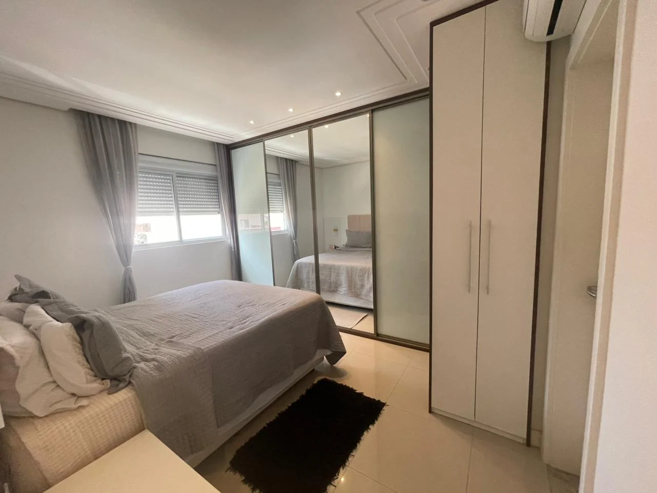 qaurtos com armarios 